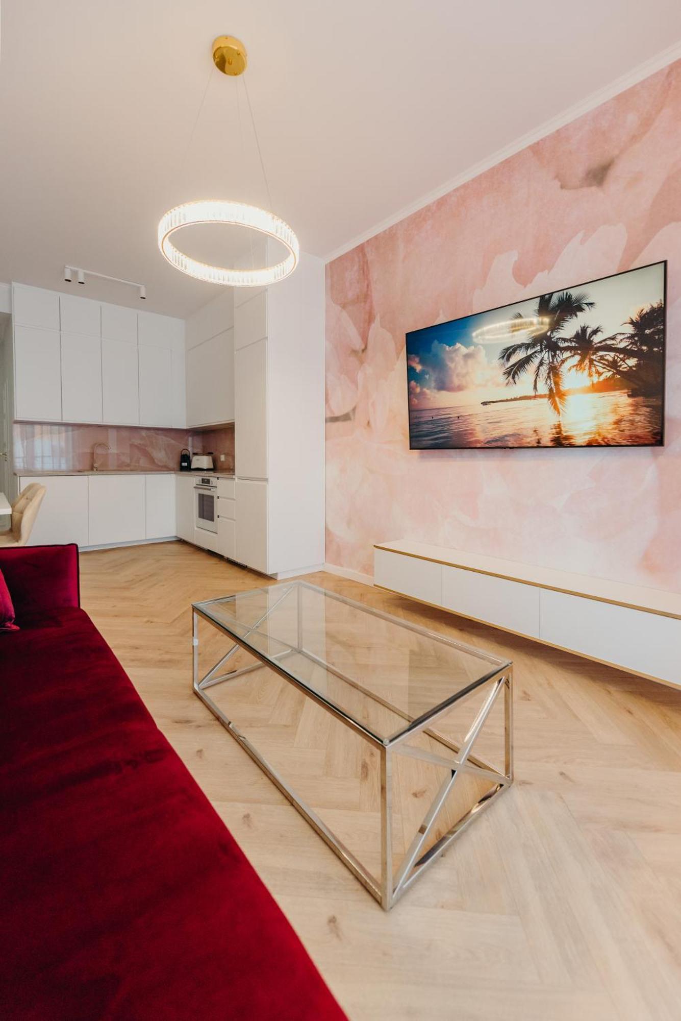ז'שוב 3 Bedrooms Premium Bella Rosa For 8 Guests With Ac And Underground Parking מראה חיצוני תמונה
