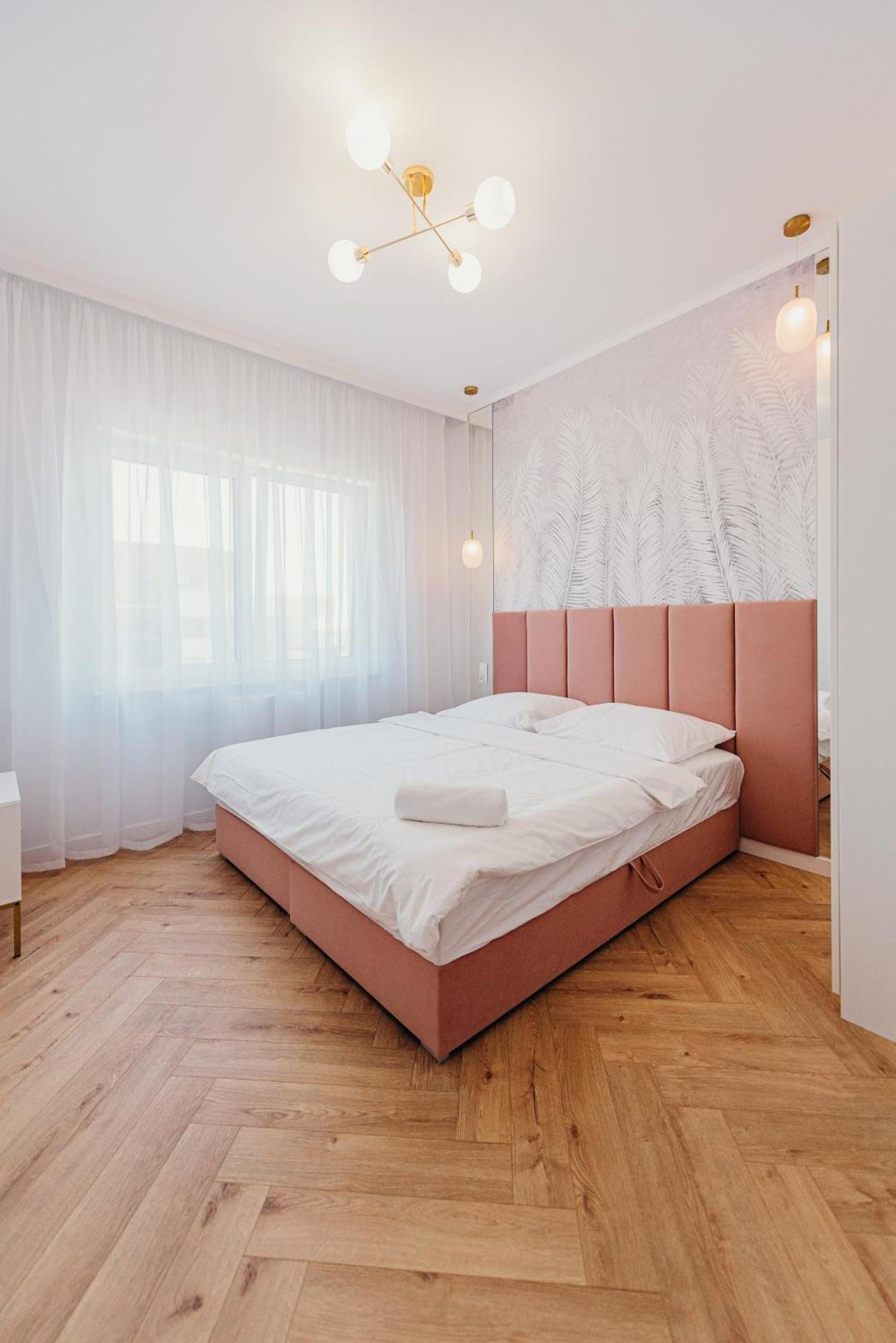 ז'שוב 3 Bedrooms Premium Bella Rosa For 8 Guests With Ac And Underground Parking מראה חיצוני תמונה